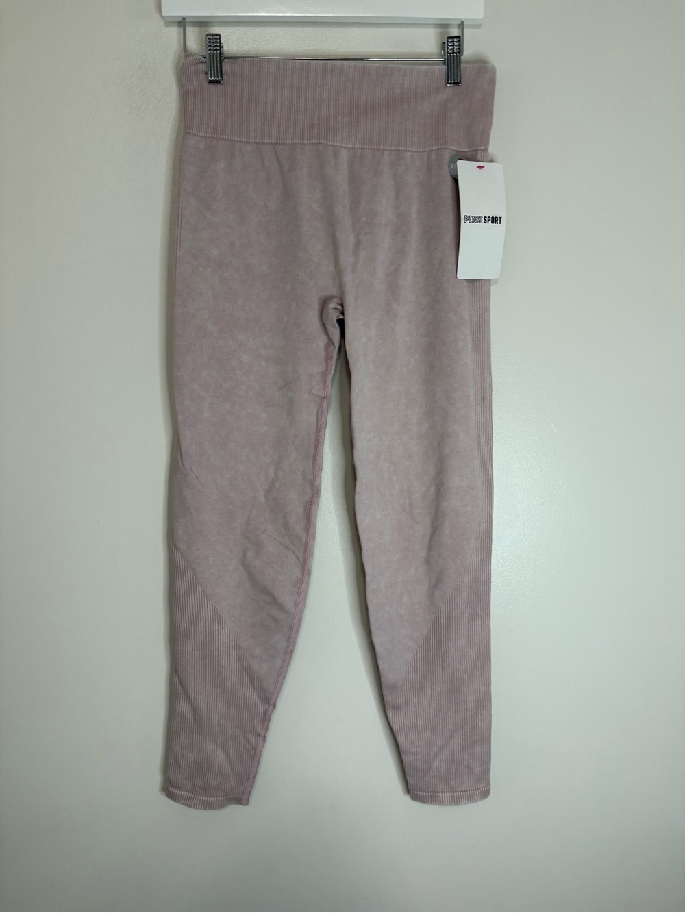 Victoria’s Secret PINK Leggings NWT in a mauve pink size large